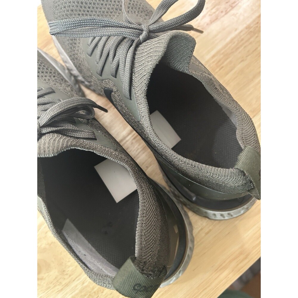 Nike Epic React Flyknit Cargo Khaki Men 9.5 Olive Green Running Shoes AQ0067-300 - Picture 6 of 9